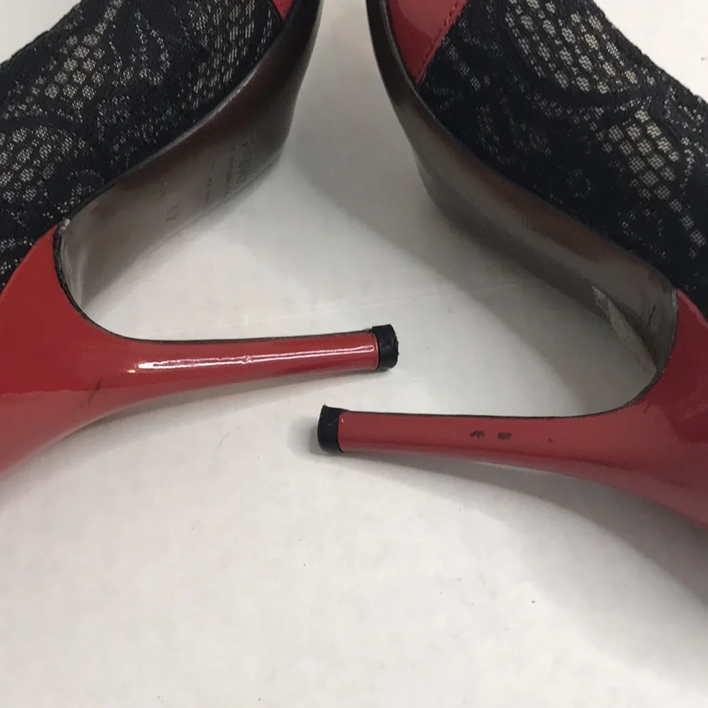 Fendi Vintage Lace Heel Pumps Black with Red Parent Leather Size EU 37 US 7